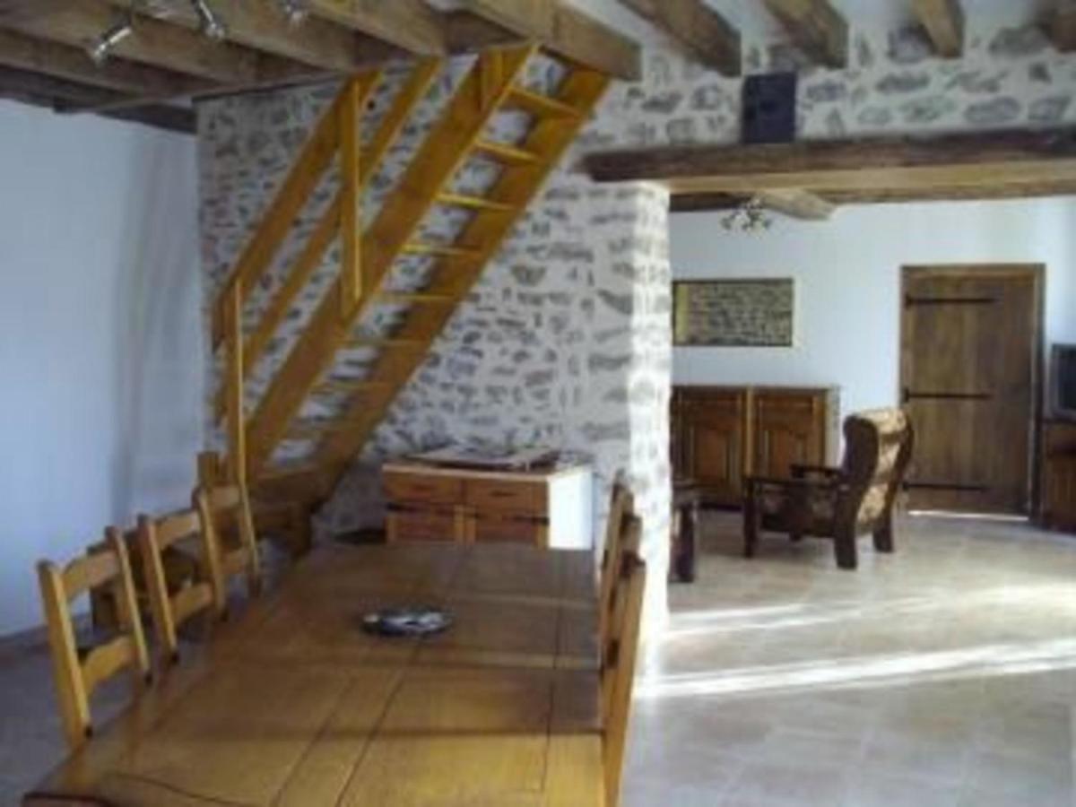 Gîte Saint-Léonard-des-Bois, 5 pièces, 7 personnes - FR-1-410-179 Esterno foto