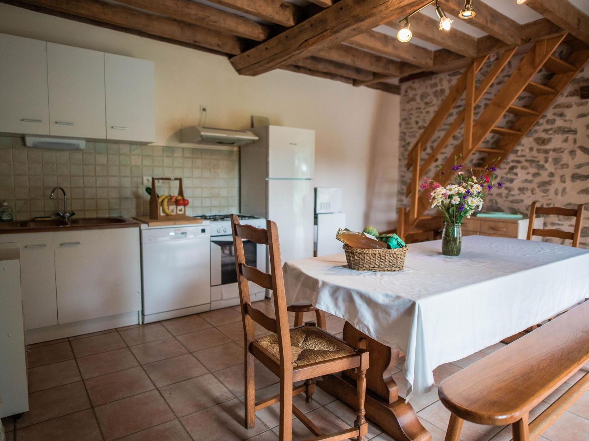 Gîte Saint-Léonard-des-Bois, 5 pièces, 7 personnes - FR-1-410-179 Esterno foto